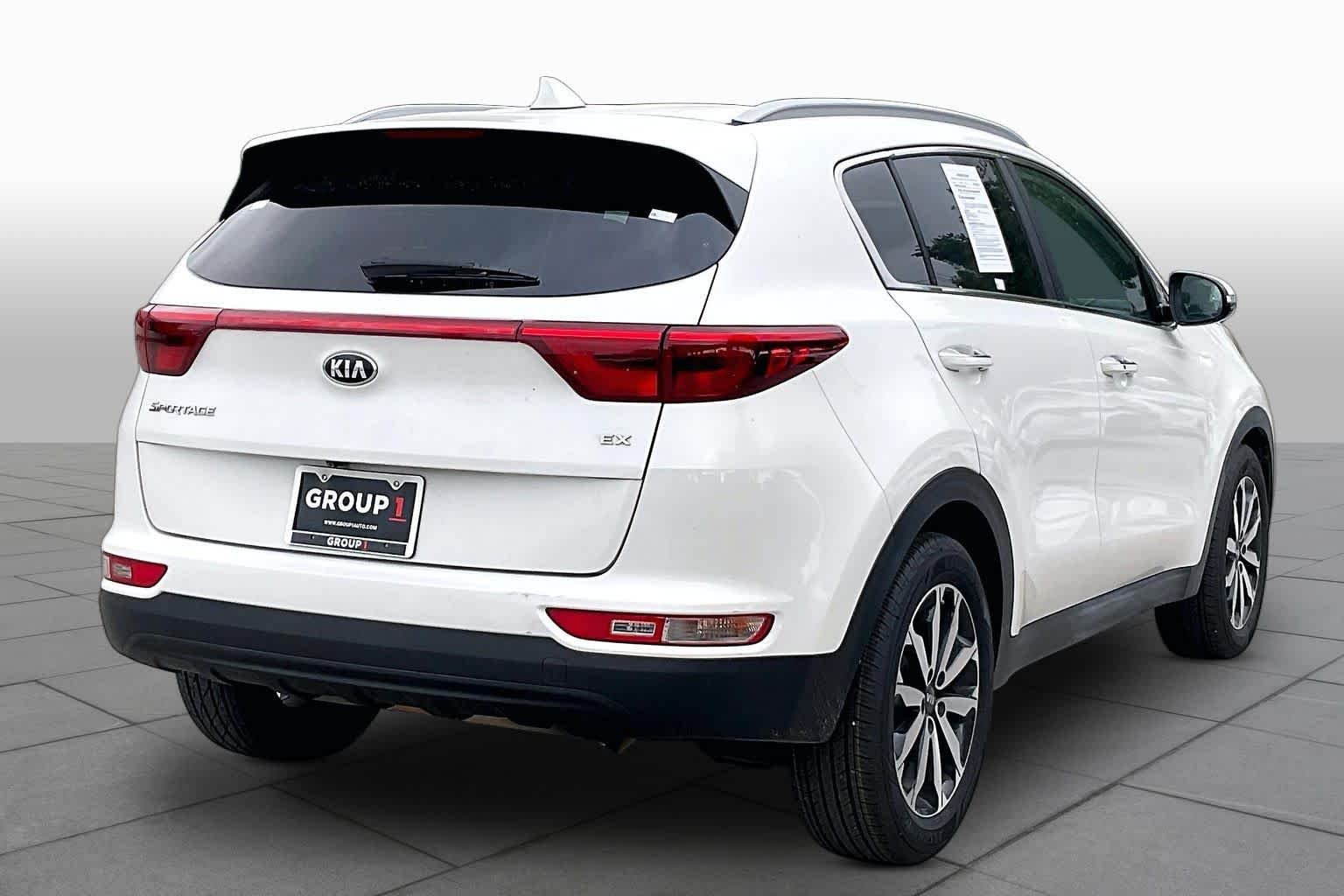 Used 2018 Snow White Pearl Kia EX image 13