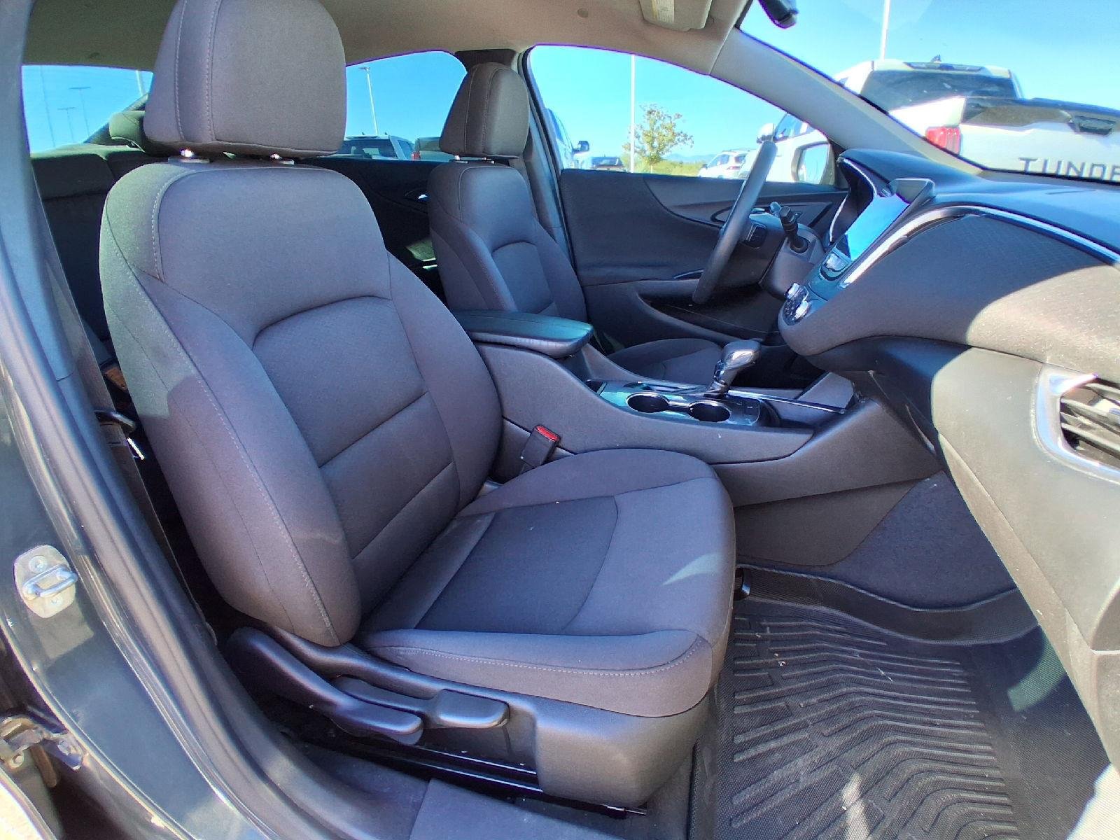 Used 2021 Shadow Gray Metallic Chevrolet LT image 27