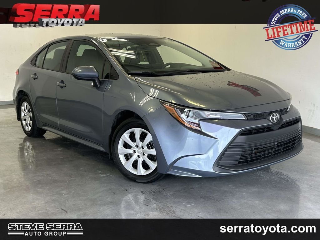 Certified Used 2025  Toyota LE image 1