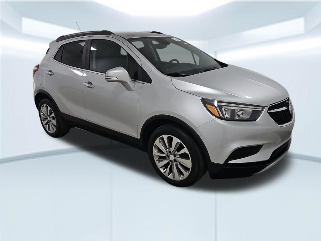 Used 2017 Silver Buick Preferred image 5