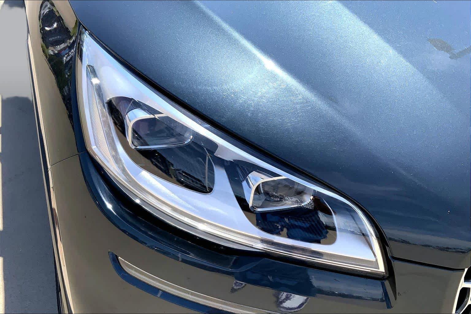 Used 2022 Flight Blue Metallic Clearcoat Lincoln Reserve image 26