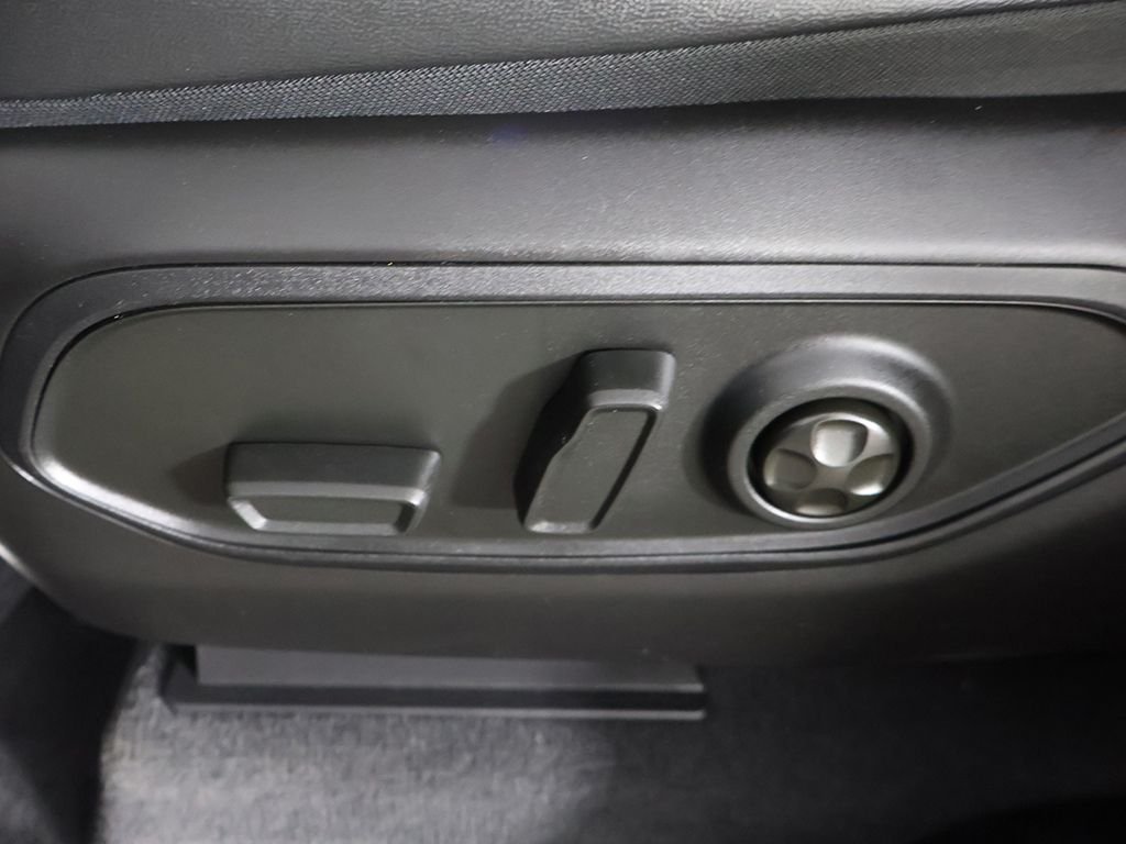 Used 2024 Gray Jeep Altitude X image 31