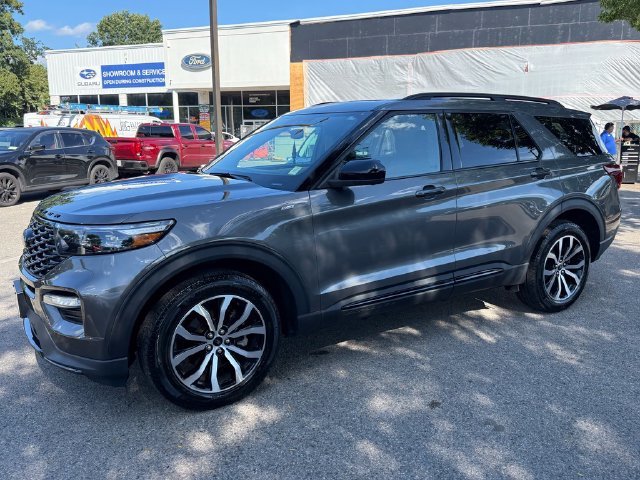 Used 2023 Gray Ford ST-Line image 4