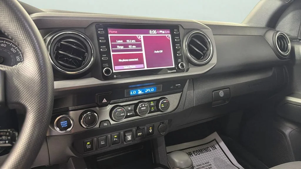 Used 2023  Toyota SR image 22