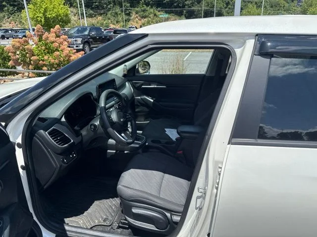Used 2022 White Kia LX image 15