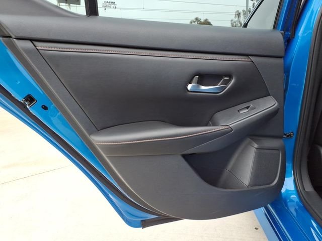 Used 2022 Blue Nissan SR image 17