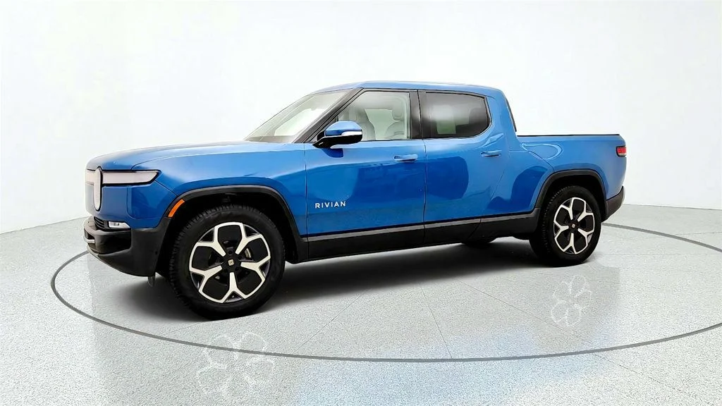 Used 2024 Rivian Blue Rivian Adventure Dual-Motor Large Pack w/ Ocean Coast Vegan Leather image 9
