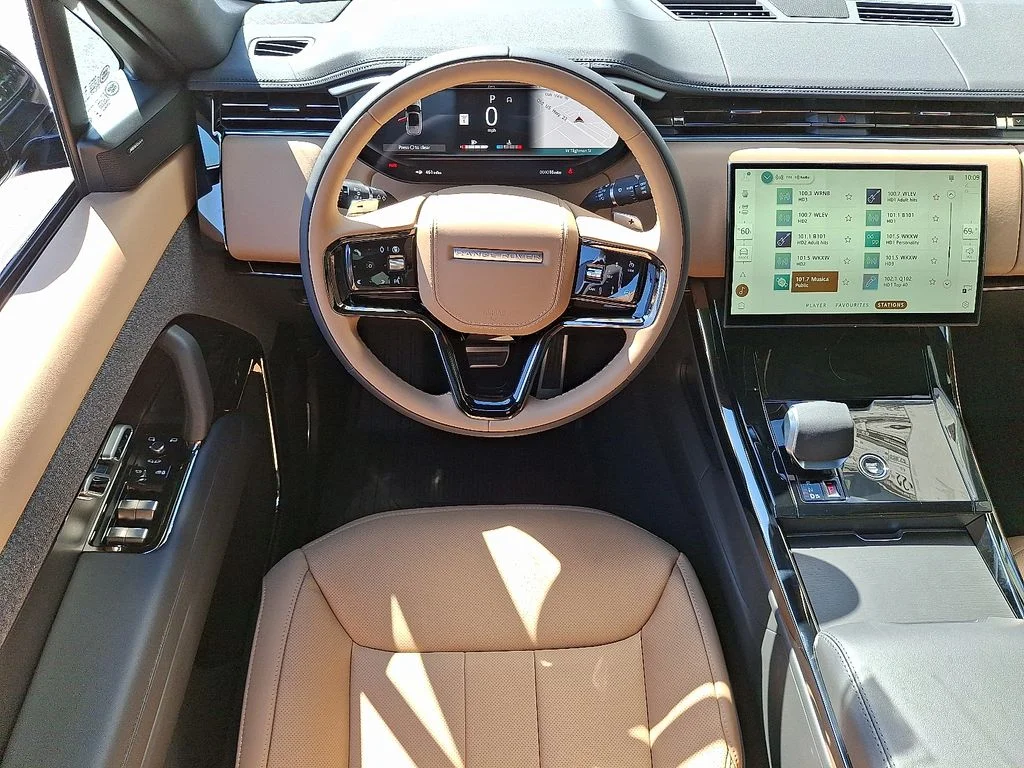 New 2026  Land Rover Dynamic SE image 7