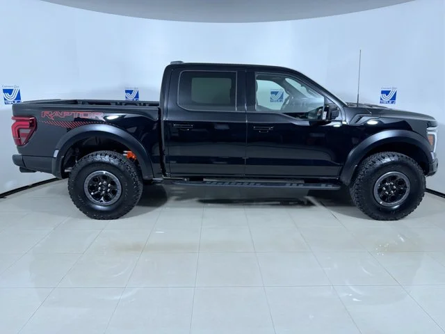 New 2026 AGATE BLACK METALLIC Ford Raptor w/Raptor 37 Package Super Crew Cab image 9