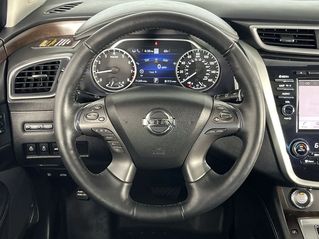 Used 2019 Silver Nissan Platinum image 14