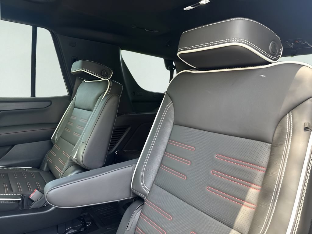 2026 GMC Yukon AT4 Ultimate - Photo 23