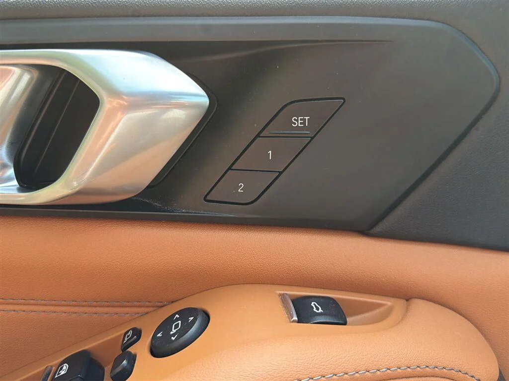 Used 2024 Manhattan Green Metallic BMW xDrive40i image 21