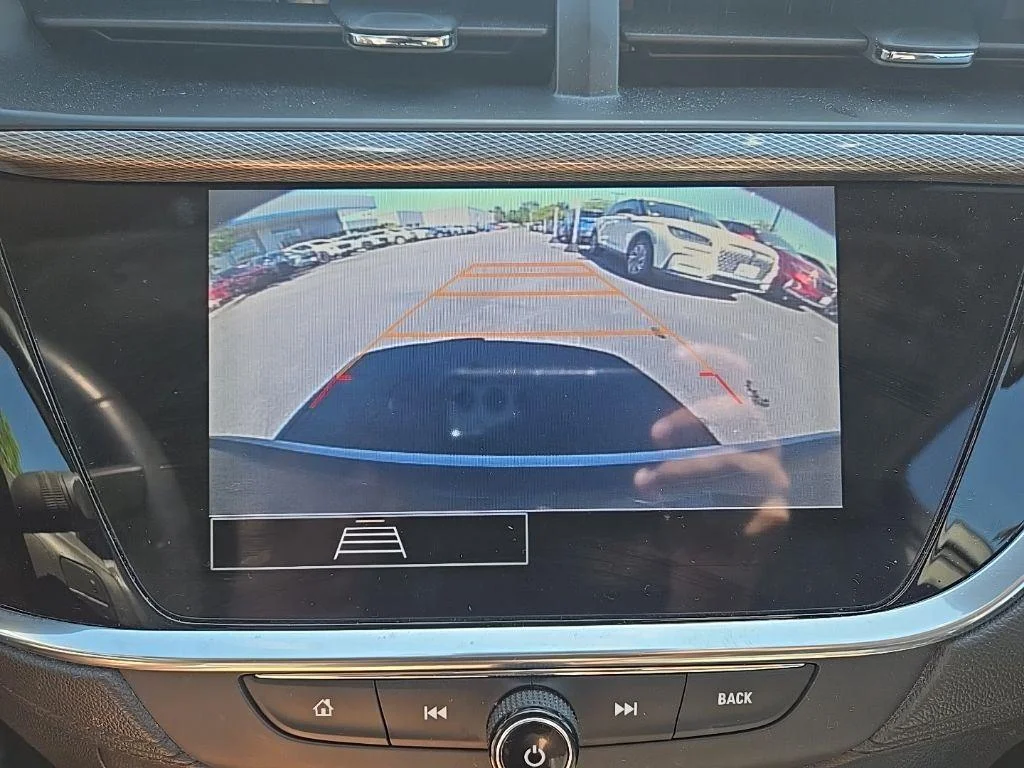 Used 2021 Azure Buick Preferred image 4