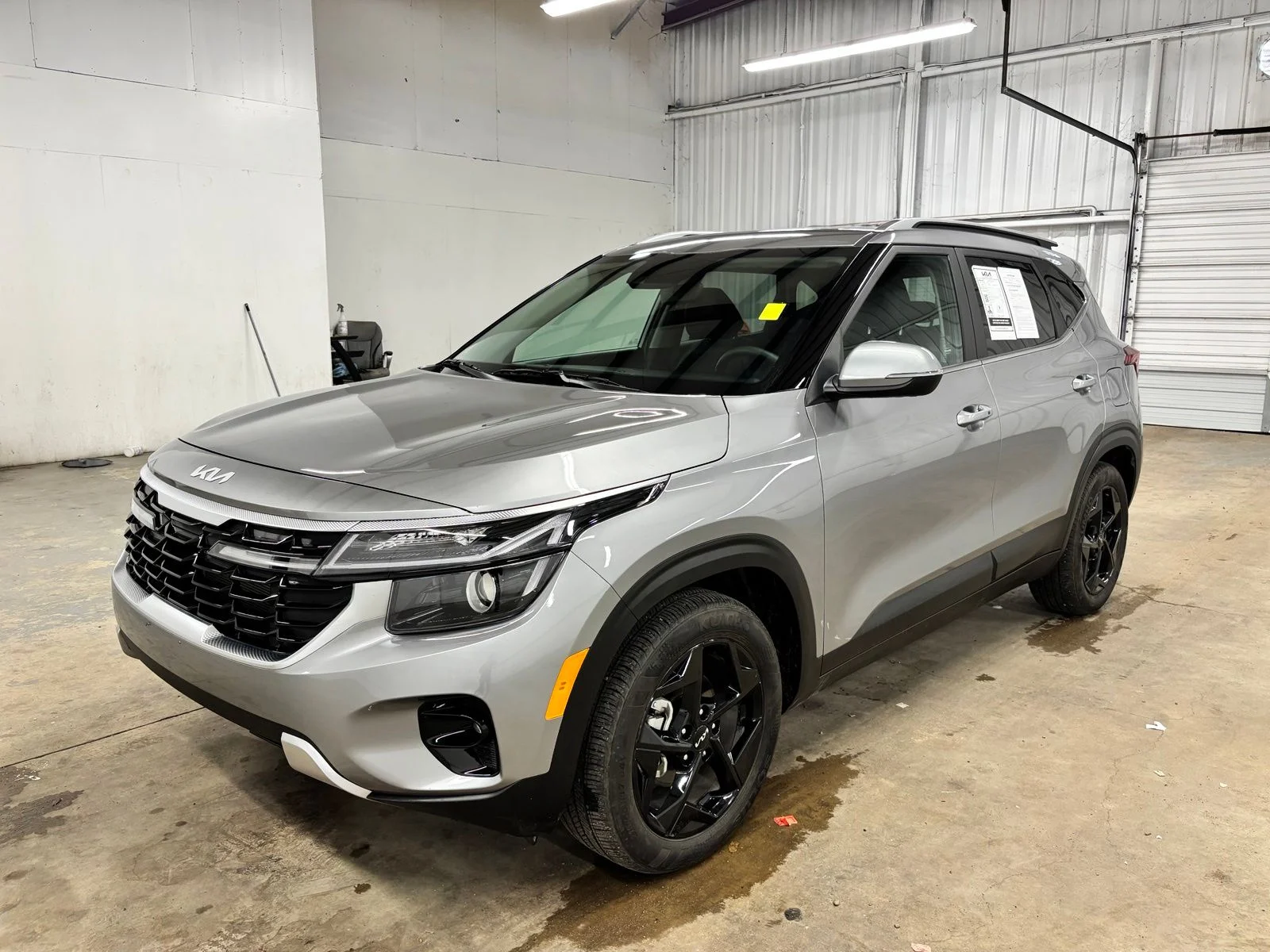 Used 2026 Gray Kia EX image 3
