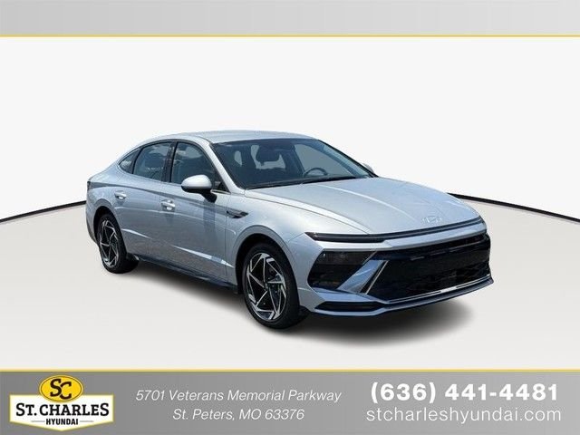 Used 2026 Silver Hyundai SEL Sport image 1
