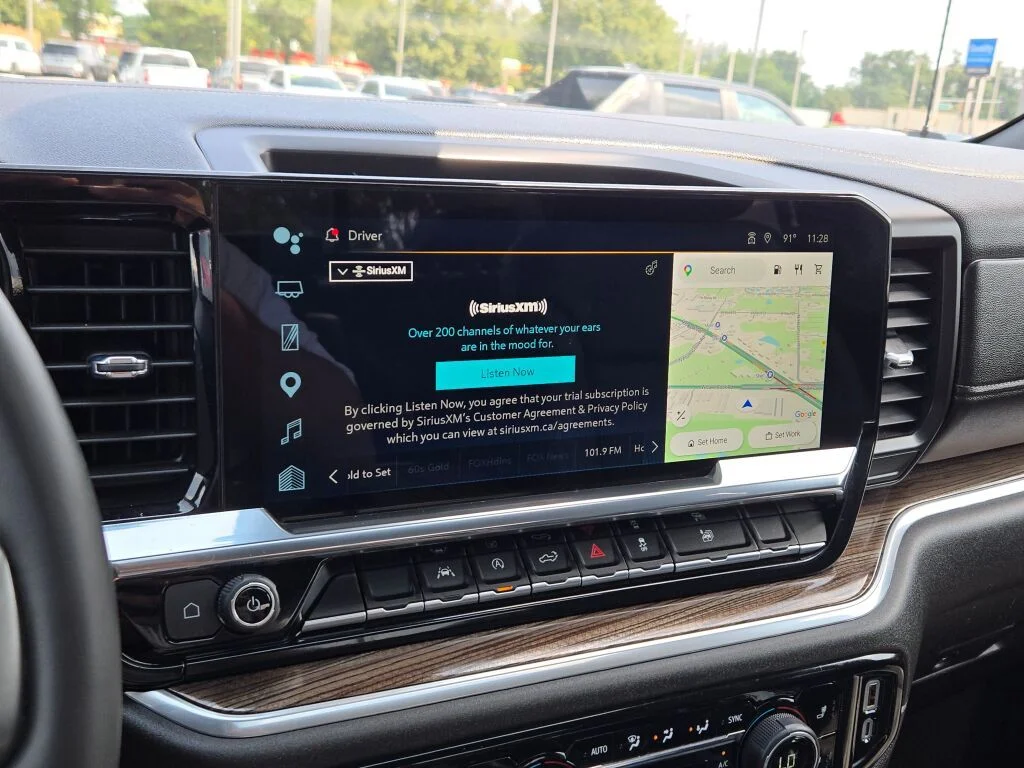 Used 2025 Black Chevrolet RST image 29