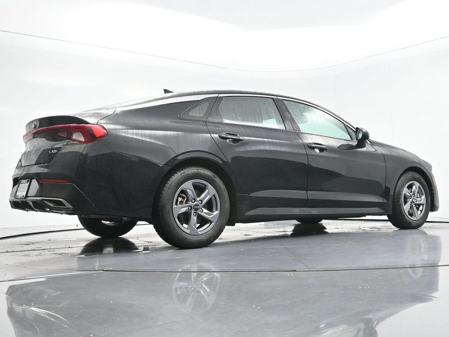 Used 2021 Ebony Black Kia LXS image 48