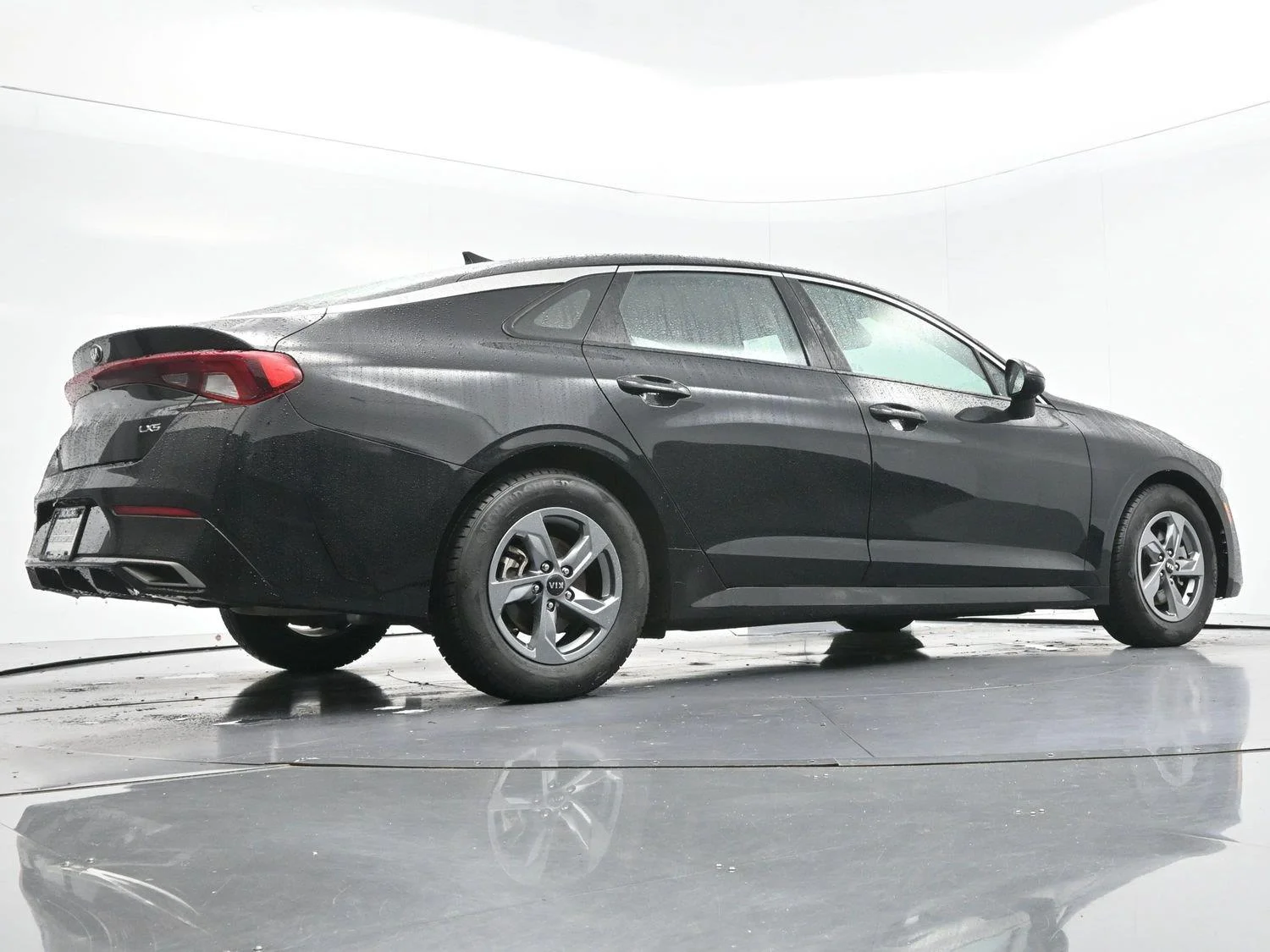 Used 2021 Ebony Black Kia LXS image 48
