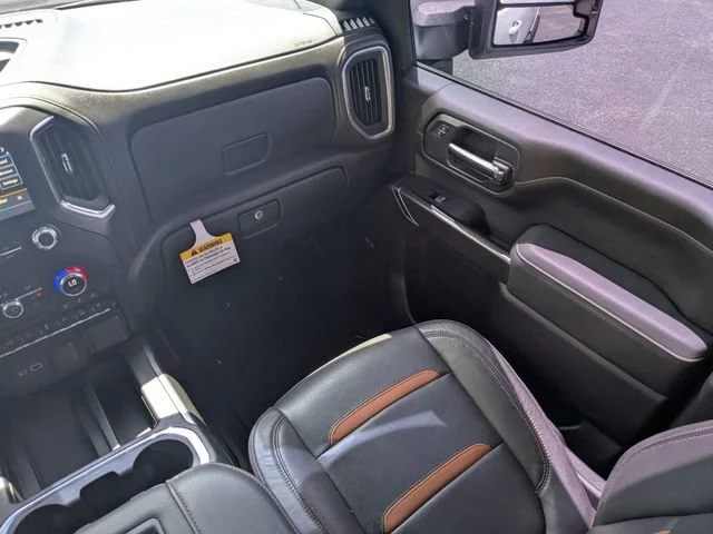 Used 2022 Summit White GMC AT4 image 17