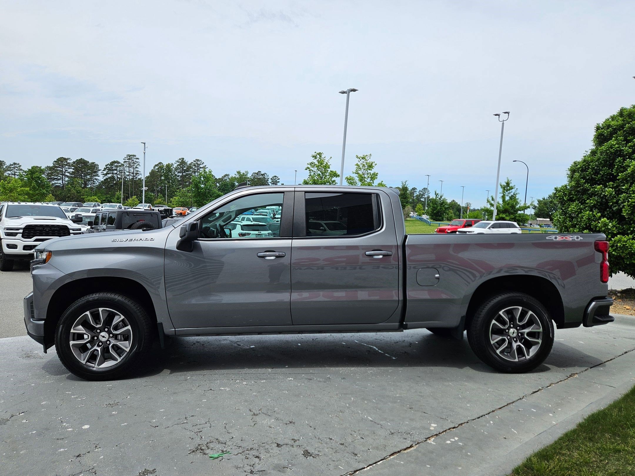 Used 2020 Satin Steel Metallic Chevrolet RST image 4
