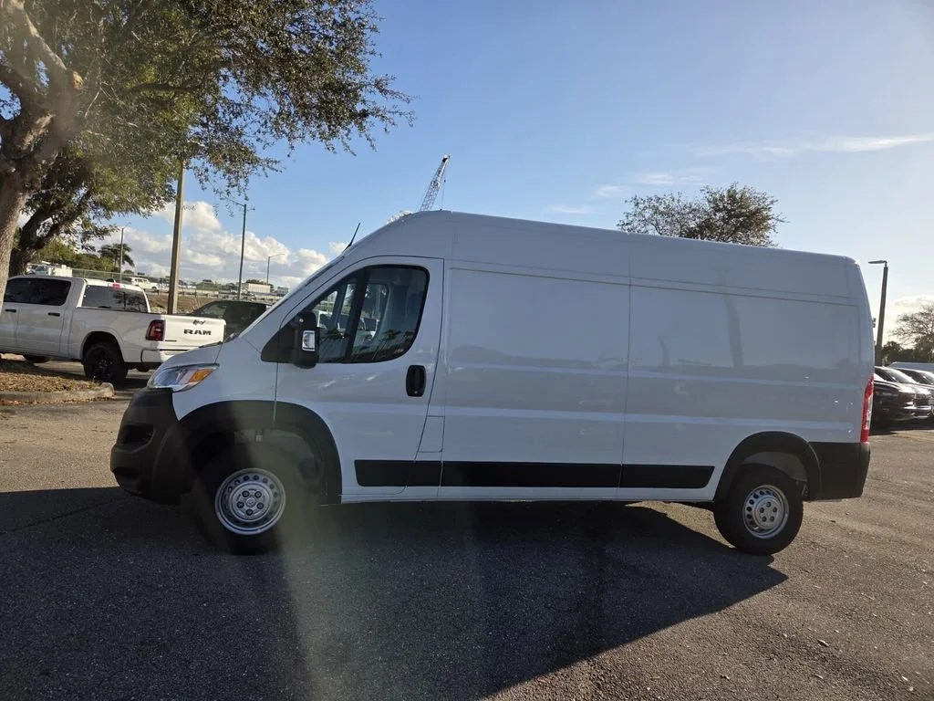New 2026 Bright White Clear-Coat Exterior Paint RAM Tradesman image 7