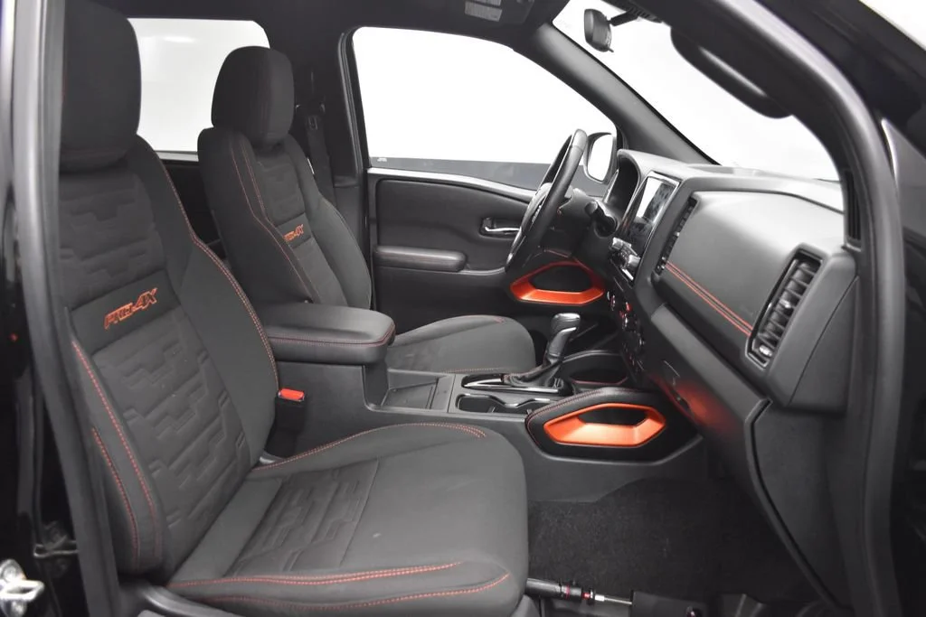 Used 2023 Black Nissan PRO-4X image 27
