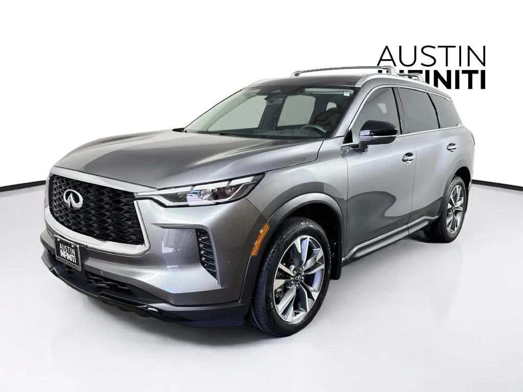 Certified Used 2024 Gray INFINITI LUXE image 5