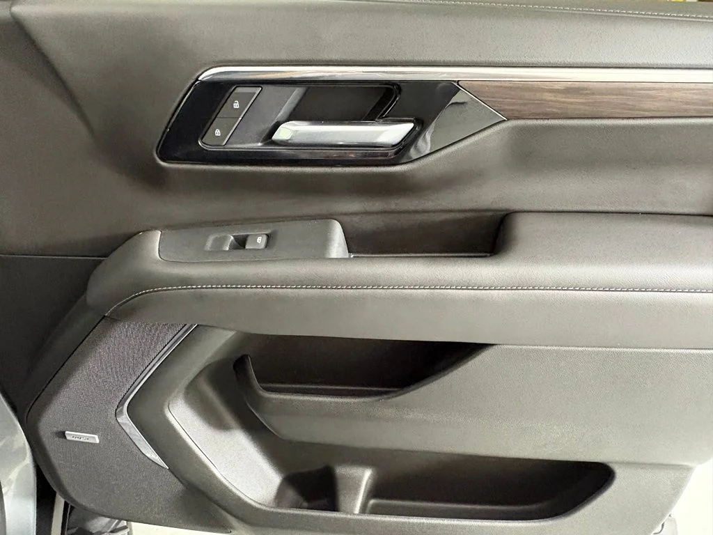 Used 2026 Gray Chevrolet Z71 image 12