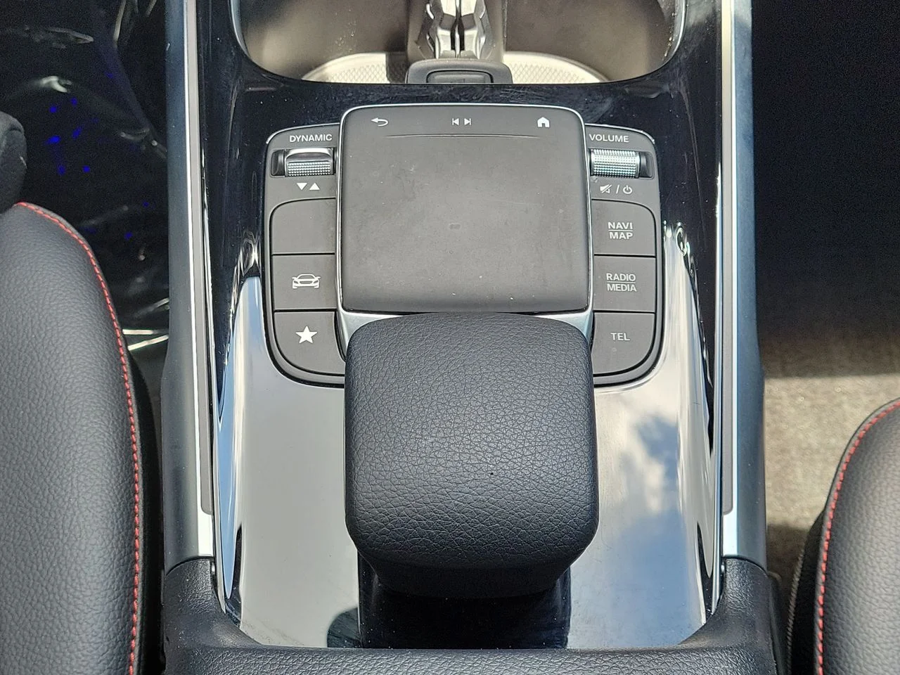 Certified Used 2023  Mercedes-Benz GLB 250 image 20