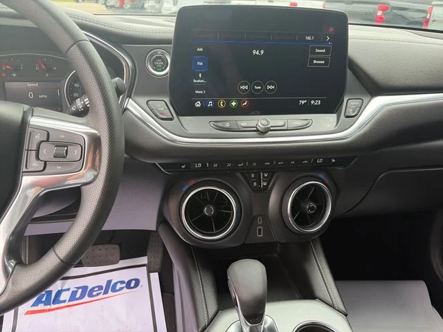 Used 2025 Habanero Chevrolet LT image 21