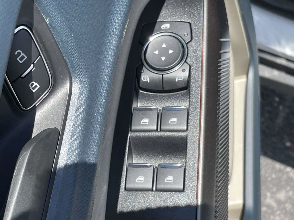 New 2026 Oxford White Ford Lariat® image 16