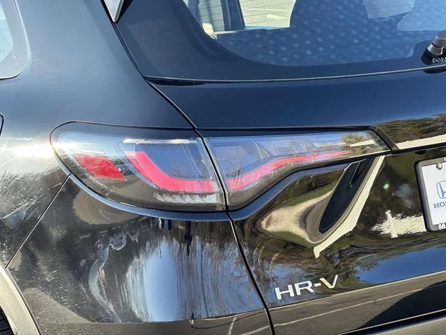 2025 Honda HR-V LX - Photo 10