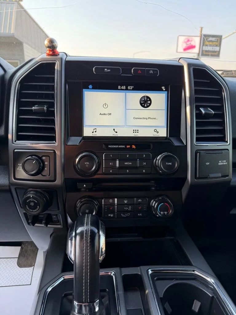Used 2018 White Ford XL image 14