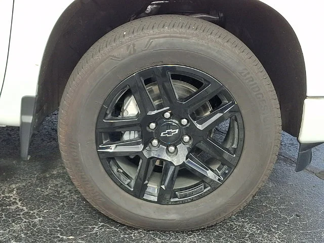 Used 2026 White Chevrolet RST image 9