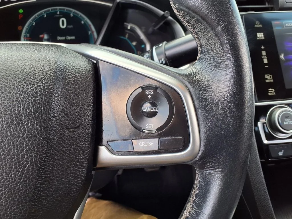 Used 2017  Honda EX-L image 13