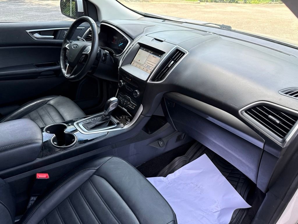 Used 2018 White Ford SEL image 11