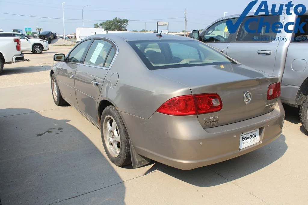 Used 2006 Beige Buick CXL image 3