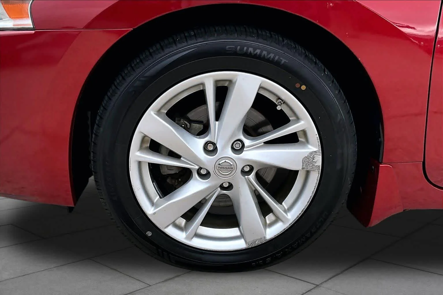 Used 2015 Cayenne Red Nissan 2.5 SV image 11