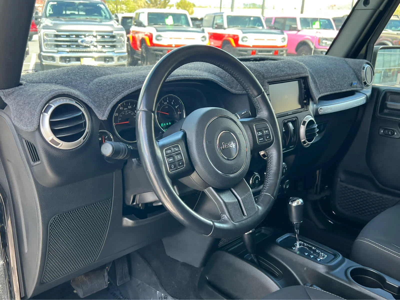Certified Used 2018 Black Clearcoat Jeep Sahara image 25