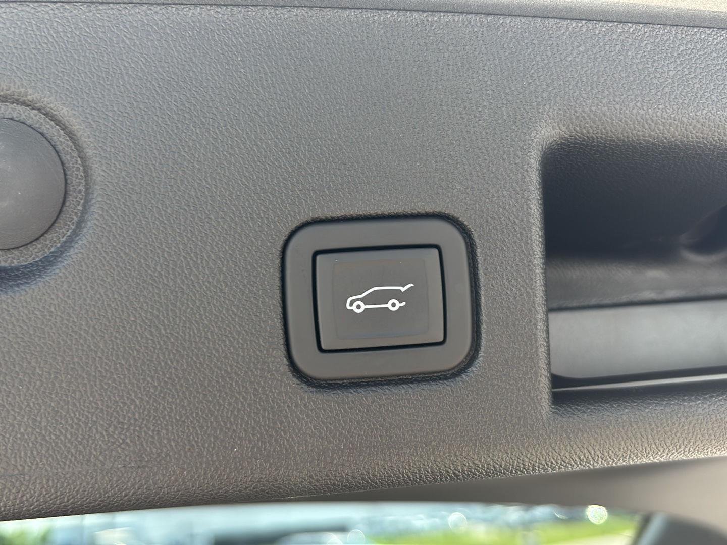 Used 2024 Sterling Gray Metallic Chevrolet LT image 14