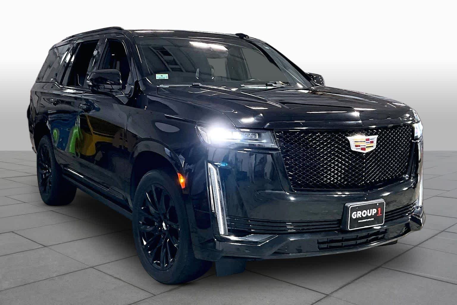 Used 2022 Black Raven Cadillac Sport Platinum image 3