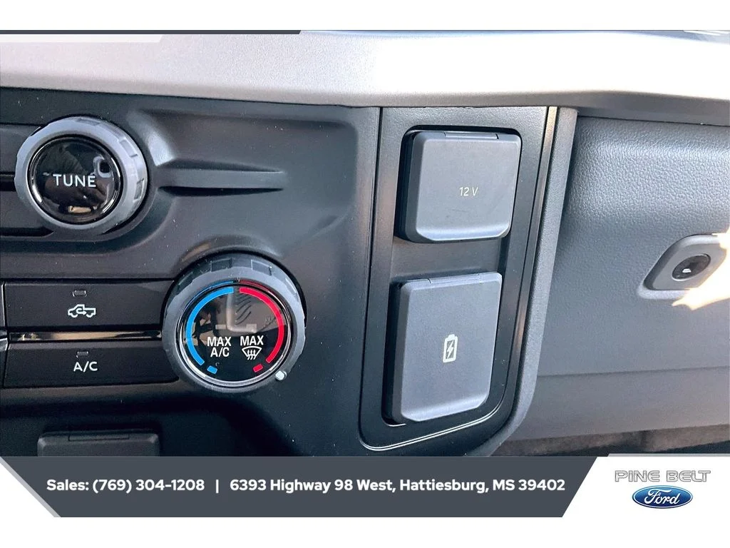 New 2026 Oxford White Ford F-350® XL image 24