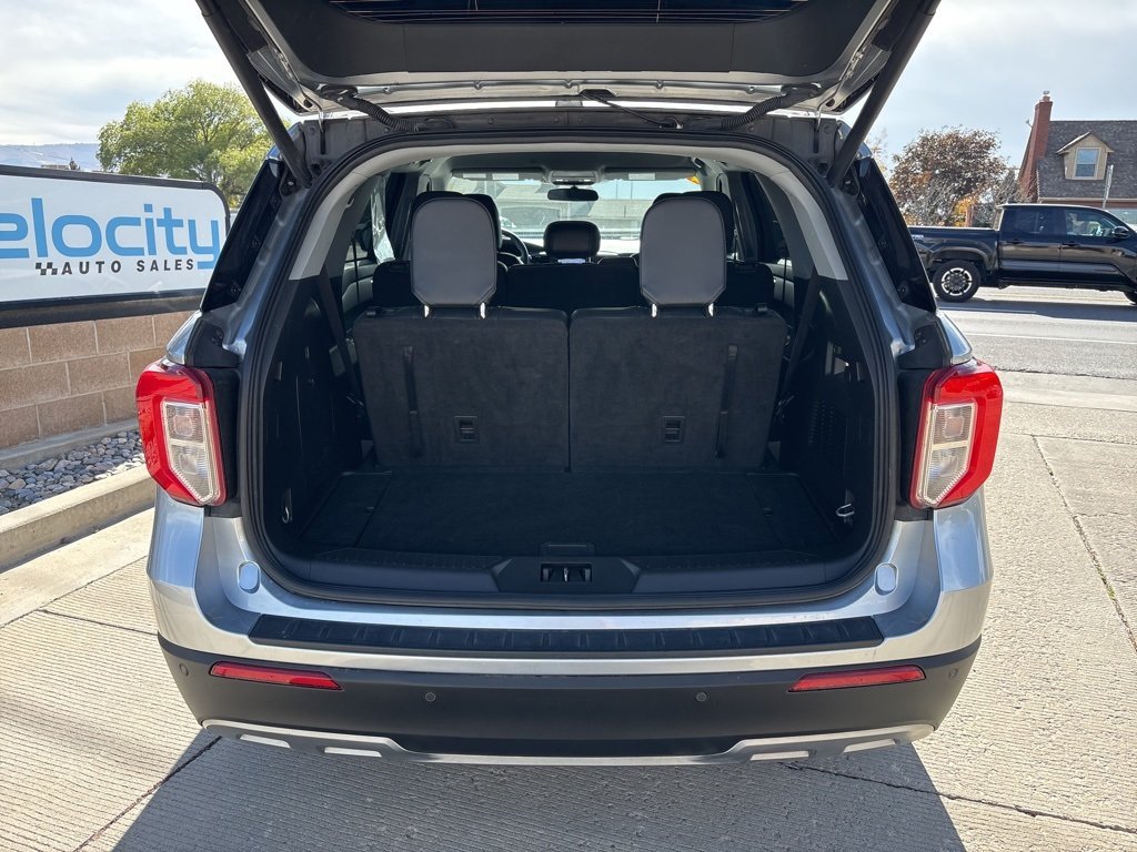 2024 Ford Explorer XLT photo 3