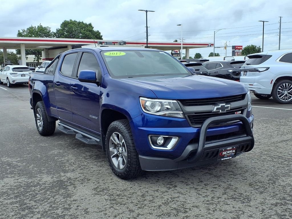 Used 2017 Laser Blue Metallic Chevrolet Z71 image 21