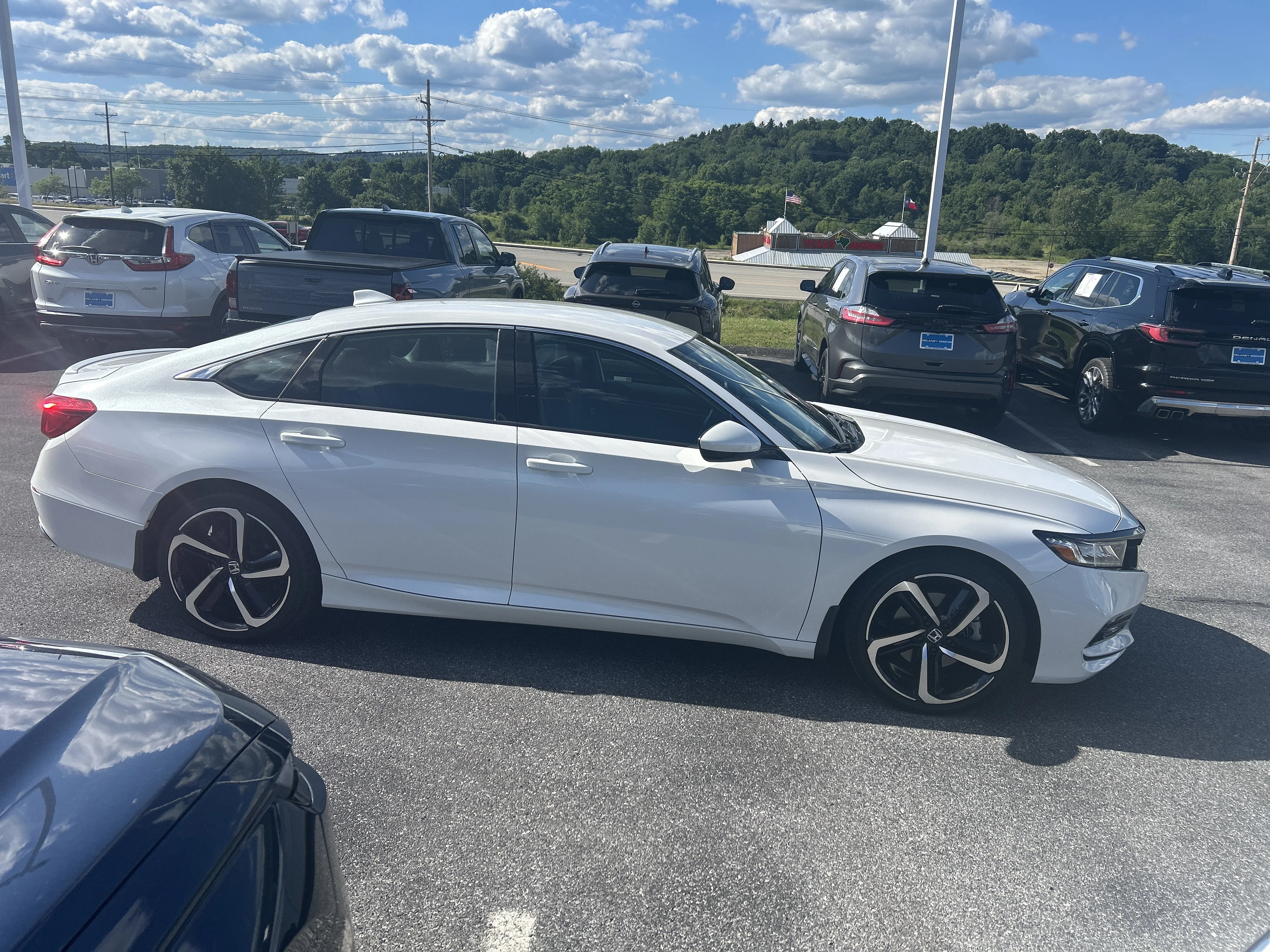 Certified Used 2020 Platinum White Pearl Honda Sport image 2