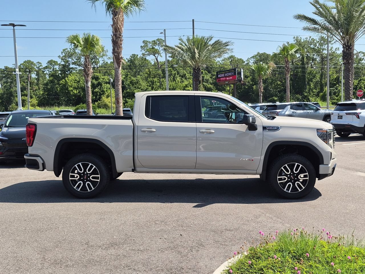 2026 GMC Sierra 1500 AT4 - Photo 9