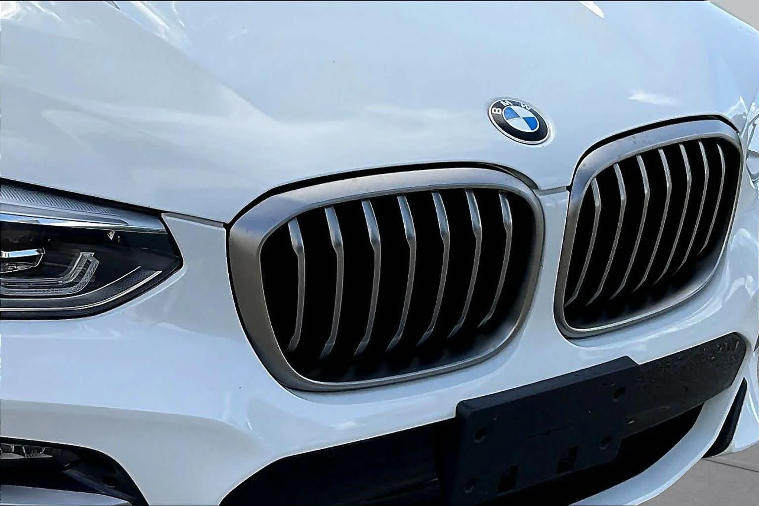 Used 2020 Alpine White BMW M40i image 29