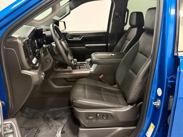 Used 2022 Blue Chevrolet LTZ image 13