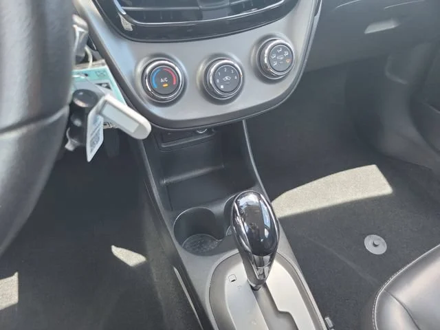 Used 2022 Crimson Chevrolet ACTIV Automatic image 27
