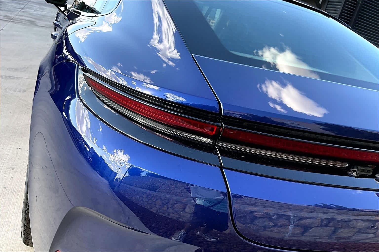 New 2026 Gentian Blue Metallic Porsche 4 E-Hybrid image 20